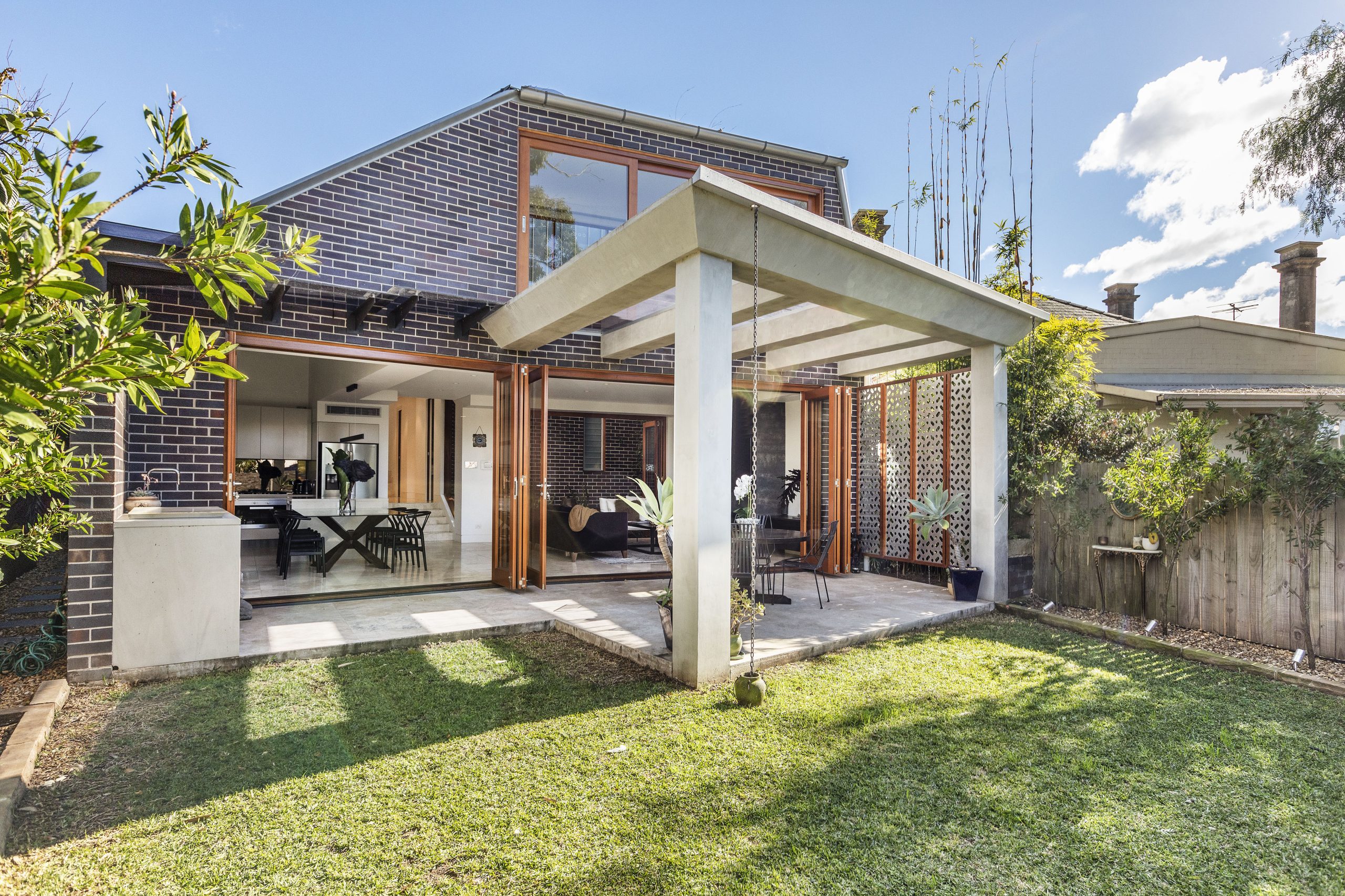 Architect Design Luxury Home Construction